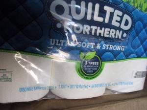 lot 40 image: Quilted Northern Ultra Soft & Strong