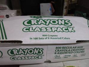 lot 21 image: Crayola Crayons Classpack