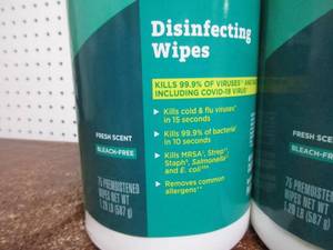 lot 65 image: Clorox Disinfecting Wipes