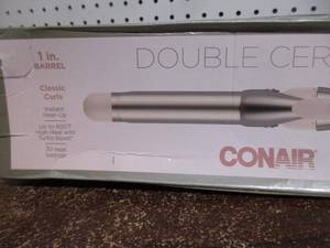 lot 104 image: Conair Curling Iron