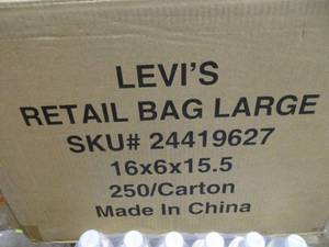 lot 116 image: Handled Paper Bags