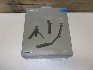 lot 3 image: GoPro - 3-Way 2.0 19.5 Tripod - Black
