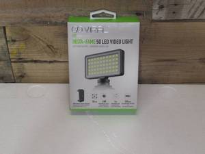 lot 11 image: Digipower - Insta-Fame Dimmable 50 LED Super Bright Video Light with 3X Light Diffusers and Smartphone Mount