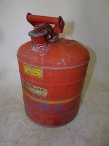 5 Gallon Safety Gas Can