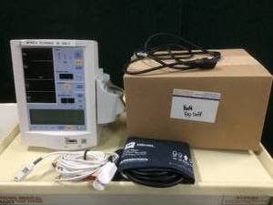 lot 31 image: MSRP $1800&nbspDatascope Accutorr Plus Bedside Digital Vital Signs NIBP SpO2 Monitoring System - Great Working Condition