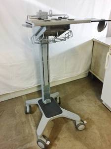 lot 43 image: Mobile Monitor Standing Desk