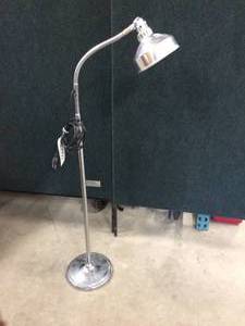 lot 67 image: Retro Gooseneck Chrome Light