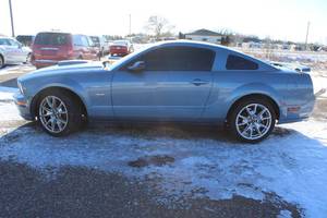 lot 6 image: 2007 Ford Mustang GT - V8