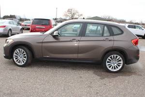 lot 3 image: 2014 BMW X1 Xdrive28i - 2 OWNER - AWD