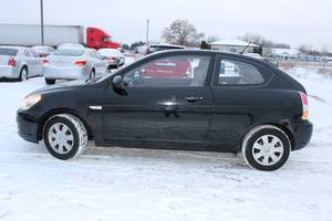 lot 22 image: 2007 Hyundai Accent GS