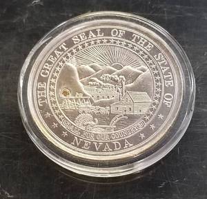 LAS VEGAS GUN CLUB 1 TROY OZ .999 FINE SILVER IN AIRTITE