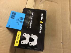 lot 36 image: Gorilla Ladders MPX Aluminum Rail Brackets Customer Returns See Pictures