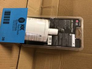 lot 38 image: Water Filter for Select LG Refrigerators - White Customer Returns See Pictures
