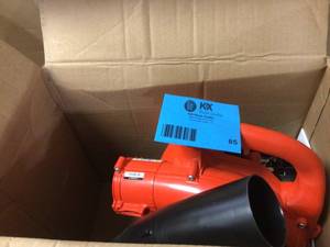 lot 85 image: ECHO 170 MPH 453 CFM 25.4 cc Gas 2-Stroke Cycle Handheld Leaf Blower Customer Returns See Pictures
