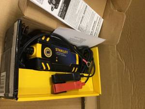 lot 33 image: Stanley 12-Volt Waterproof Car Battery Charger and Maintainer Customer Returns See Pictures