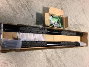 5 in. Oval Curved Steel Nerf Bar, 1999-2016 Ford F-250 Super Duty by Lund Customer Returns See Pictures