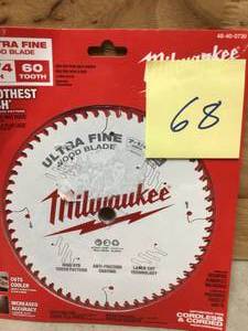 Milwaukee 7-14 in. x 60-Tooth Ultra Fine Finish Circular Saw Blade&nbsp&nbspCustomer Returns See Pictures