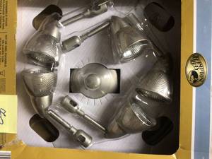 Hampton Bay EC9580BA Track Lighting&nbsp&nbspCustomer Returns See Pictures