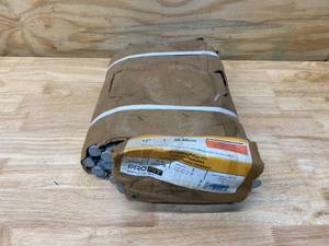 lot 113 image: PRO FIT- 12 Common Spikes- 50 lb