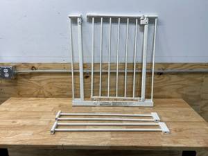 lot 97 image: Baby Gate
