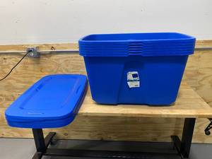 lot 20 image: HOMZ Lot of 6- 32gal Storage Totes with Lids