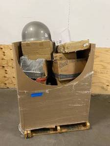 lot 121 image: Amazon Returns Pallet