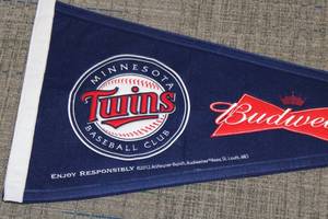 Minnesota Twins Budweiser Heavy Felt Commerical Pennant