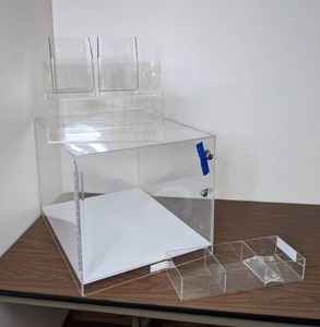 lot 410 image: Lot of Six Clear Acrylic Display Stands