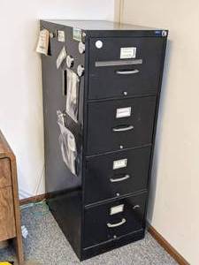 lot 315 image: Vertical Black 4 Drawer File Cabinet