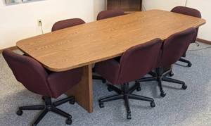 lot 313 image: Conference Table with (6) Chairs