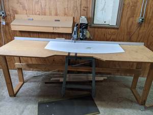 lot 8 image: Heavy Duty Delta Radial Arm Saw