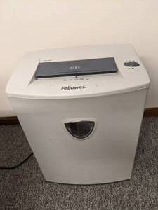 lot 350 image: Fellowes OD1500C Cross-Cut Paper Shredder