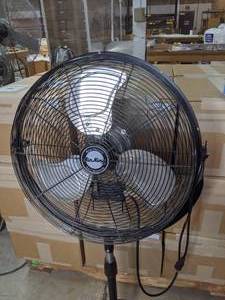 lot 210 image: Air King Adjustable Height Industrial Pedestal Fan