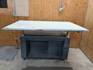 lot 1282 image: Height Adjustable Drafting Table