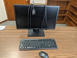lot 282 image: Black Dell Computer Screen, Keyboard, Mouse