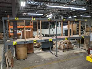 lot 128 image: Heavy Duty Industrial Racking Unit