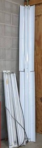 lot 614 image: Lot of 3 Fluorescent Lights