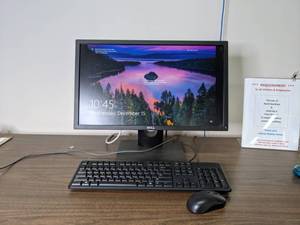 lot 642 image: Dell Desktop Computer - Monitor, Tower, Keyboard