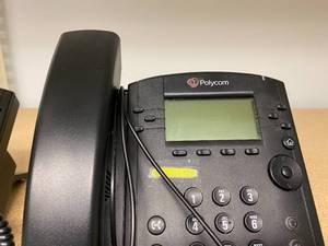 lot 3001 image: Set of 7 Business Use Polycom VVX310 Phones