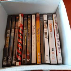 8.5 square organizer w 12 music D...