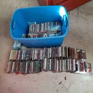Large tote of CDs far too many to l...