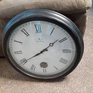 Large clock 24 circle...