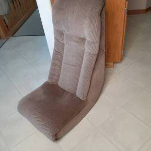 Cloth floor rocking chair...