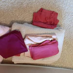 Pillow cases and blankets (see phot...