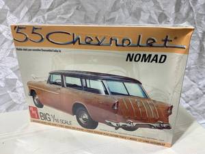 lot 4 image: 55 Chevy Model