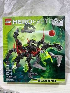 lot 5 image: LEGO 2236 Hero Factory Scorpio