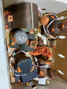 lot 22 image: Autumn Village