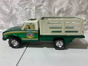 lot 35 image: 19709s Nylint Farms Stock Truck with Removeable Sides