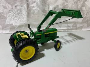 lot 41 image: ERTL John Deere 584 Front Loader