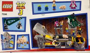 lot 63 image: LEGO 7596 Toy Story 3 Trash Compactor Escape